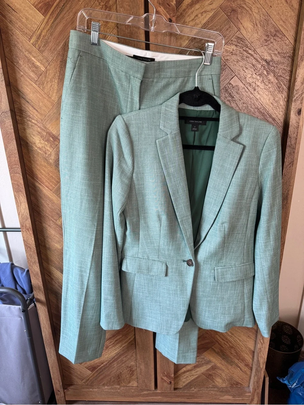 Ann Taylor Suit Jacket in Cross Weave - Forest Leaves - 2T